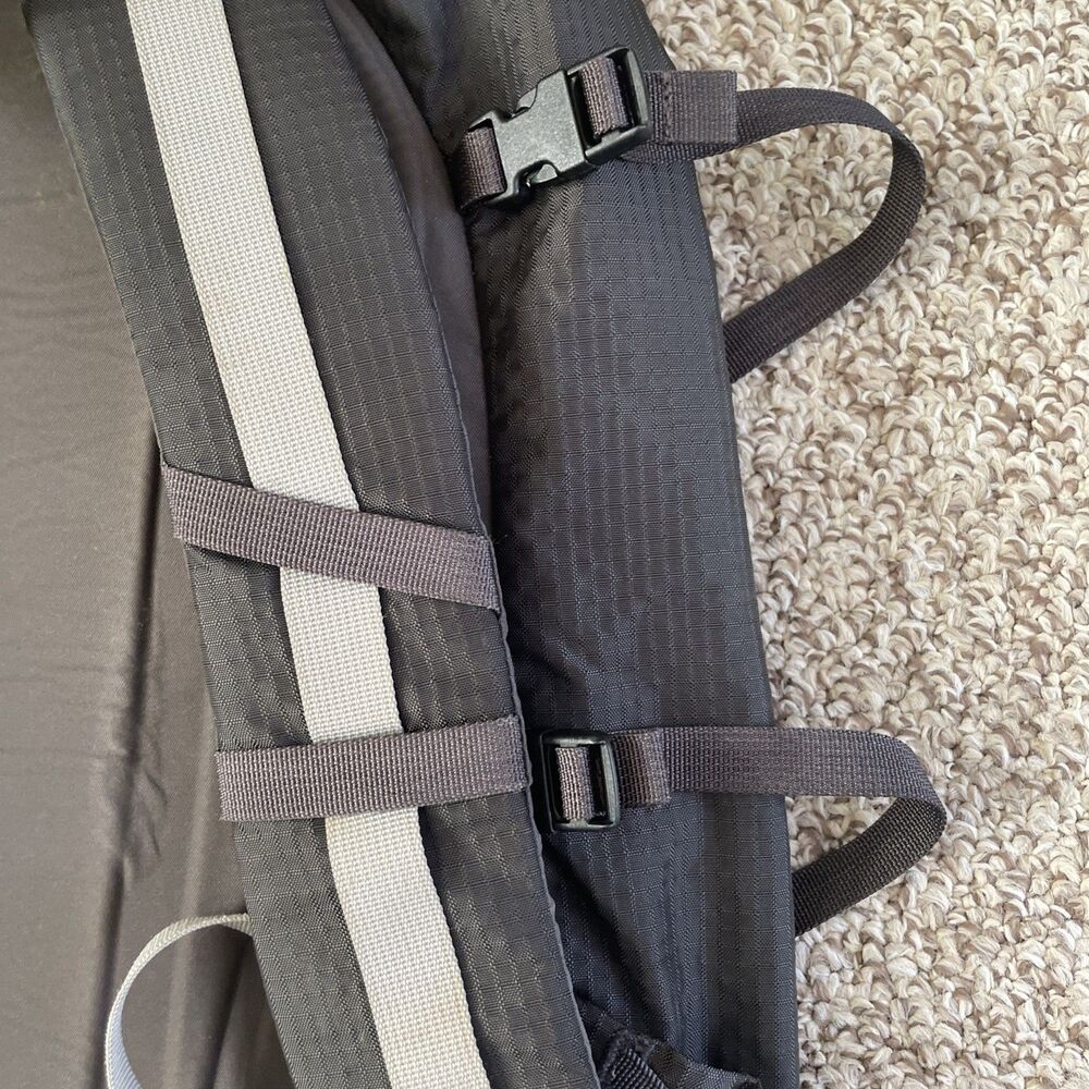 Vintage Eddie Bauer First Ascent Little Tahoma 30 Mountaineer Travel Backpack - Picture 6 of 16